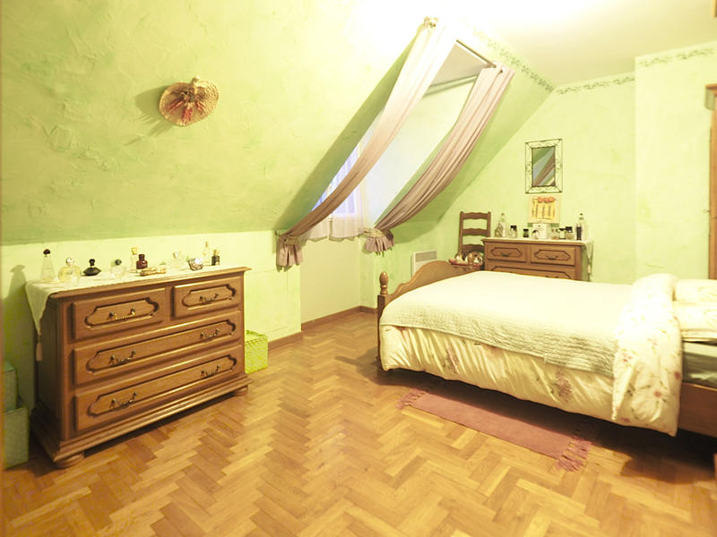 Maison - 100 m² - 6 pièces