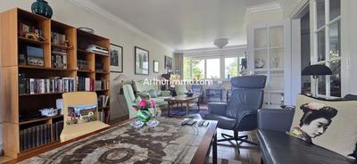 Maison - 200 m² - 6 pièces