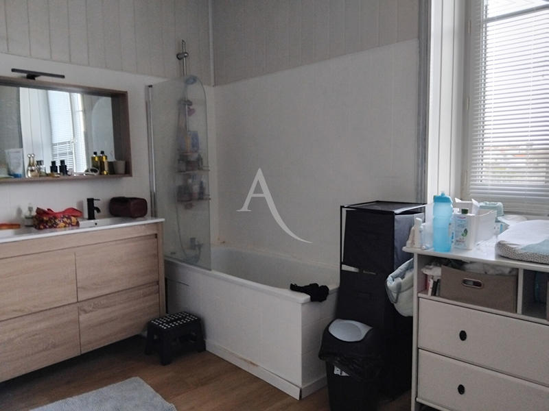 Appartement - 122 m² - 4 pièces