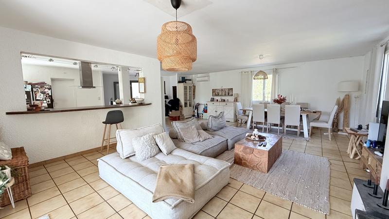 Villa - 200 m² - 6 pièces