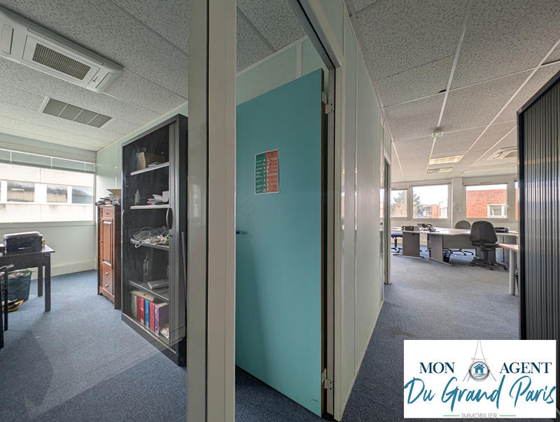 Bureau - 180 m² - 7 pièces