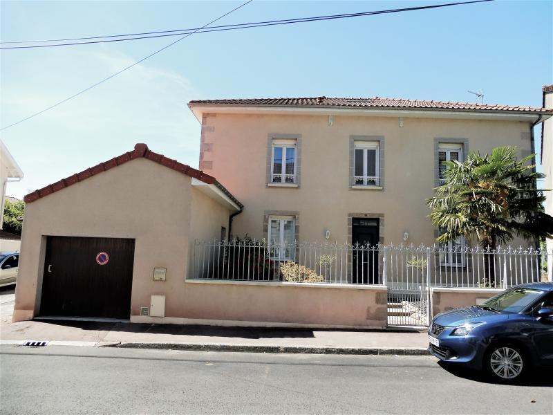 Maison - 213 m² - 8 pièces
