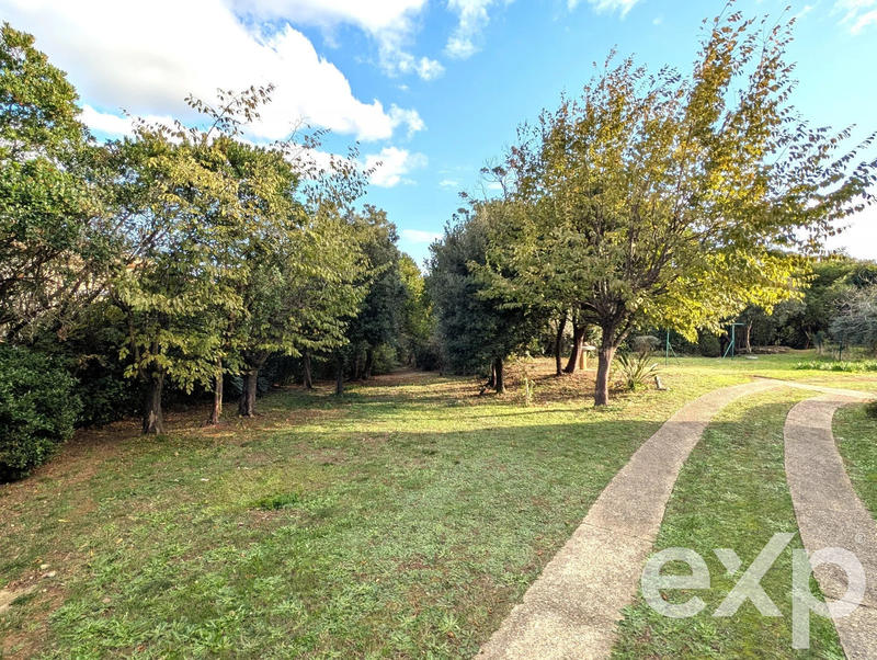 Villa - 220 m² - 7 pièces