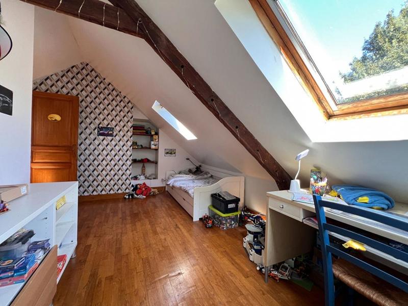 Maison - 270 m² - 8 pièces