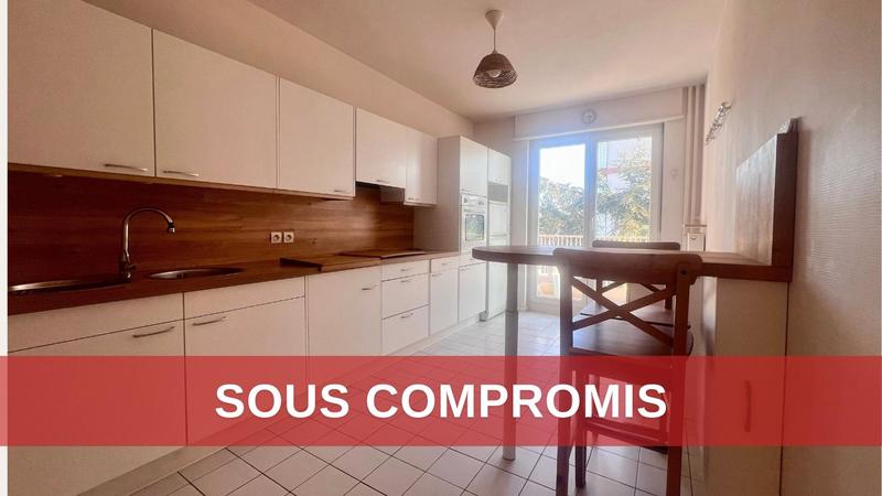 Appartement - 90 m² - 4 pièces