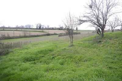 Terrain constructible - 1 068 m²