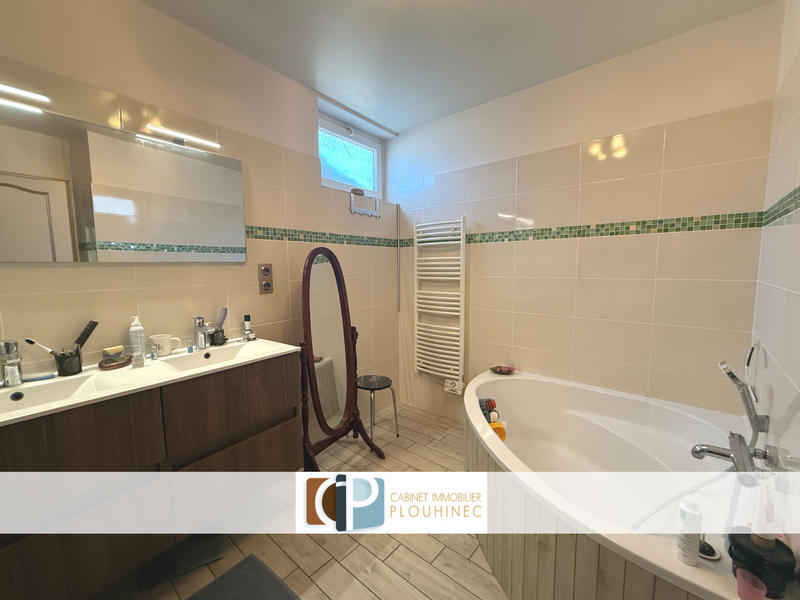 Maison - 135 m² - 6 pièces