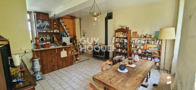 Maison - 342 m² - 14 pièces