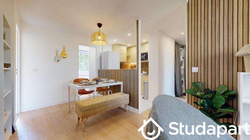 Chambre - 10 m² - 1 pièce