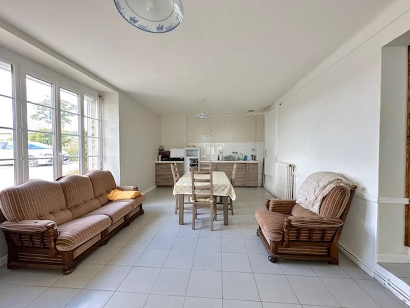 Maison - 297 m² - 8 pièces