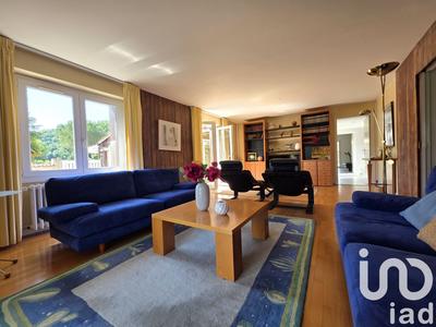 Maison - 310 m² - 12 pièces