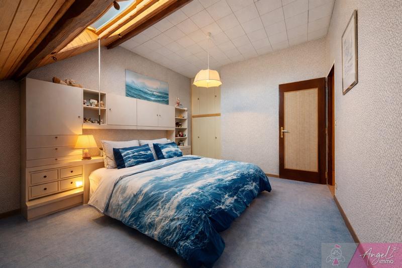 Maison - 230 m² - 13 pièces