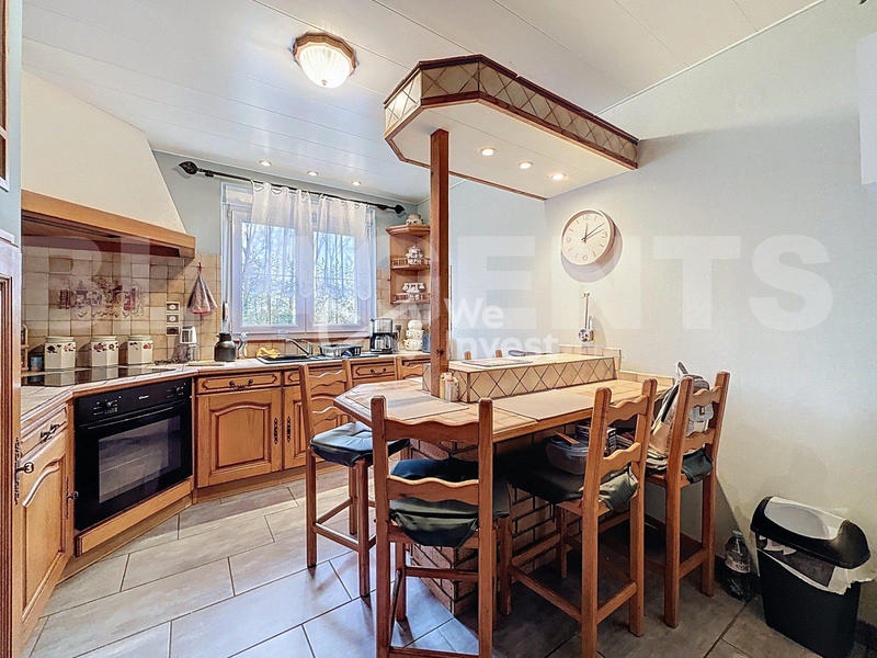 Maison - 132 m² - 9 pièces