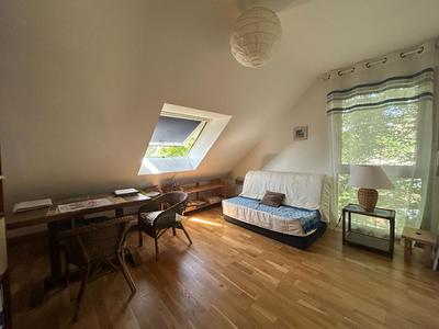 Maison - 107 m² - 7 pièces