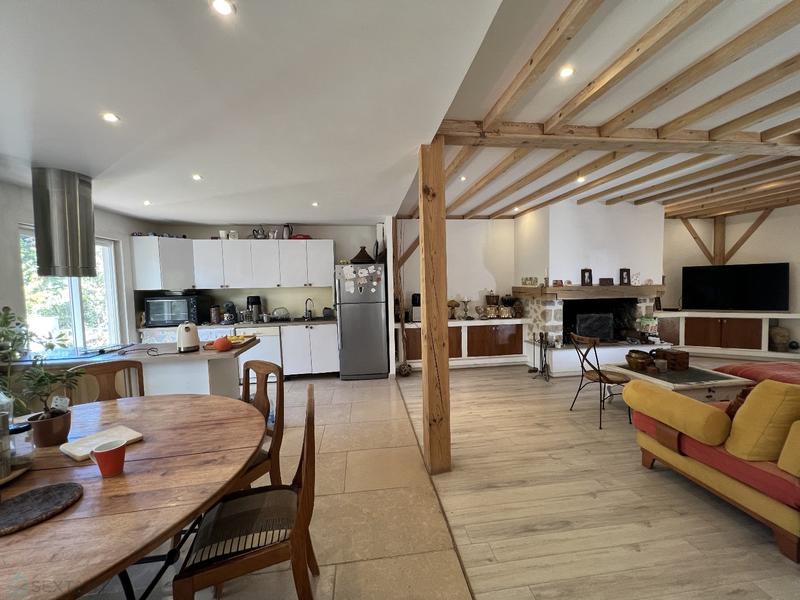 Maison - 170 m² - 5 pièces