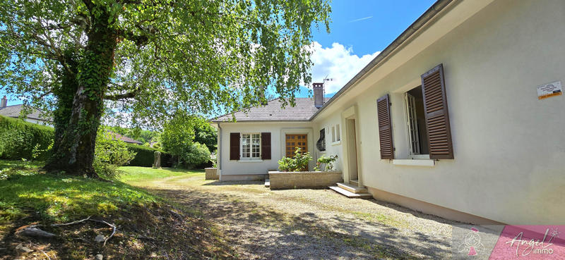 Maison - 188 m² - 8 pièces