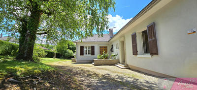 Maison - 188 m² - 8 pièces