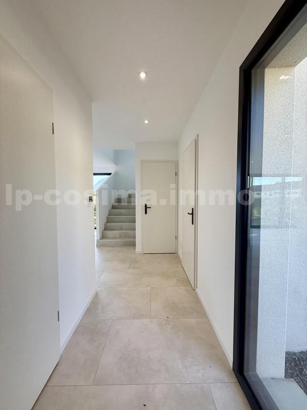 Maison - 96 m² - 4 pièces