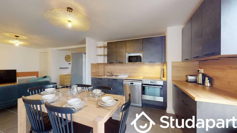 Chambre - 13 m² - 1 pièce