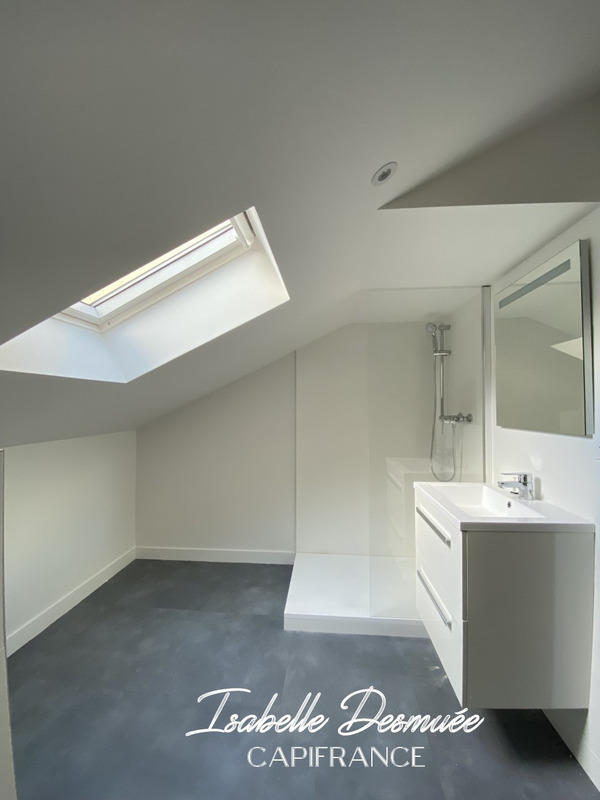 Maison - 166 m² - 5 pièces