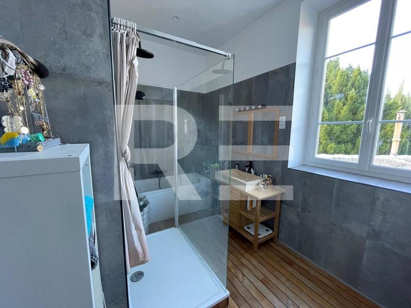 Appartement - 91 m² - 4 pièces