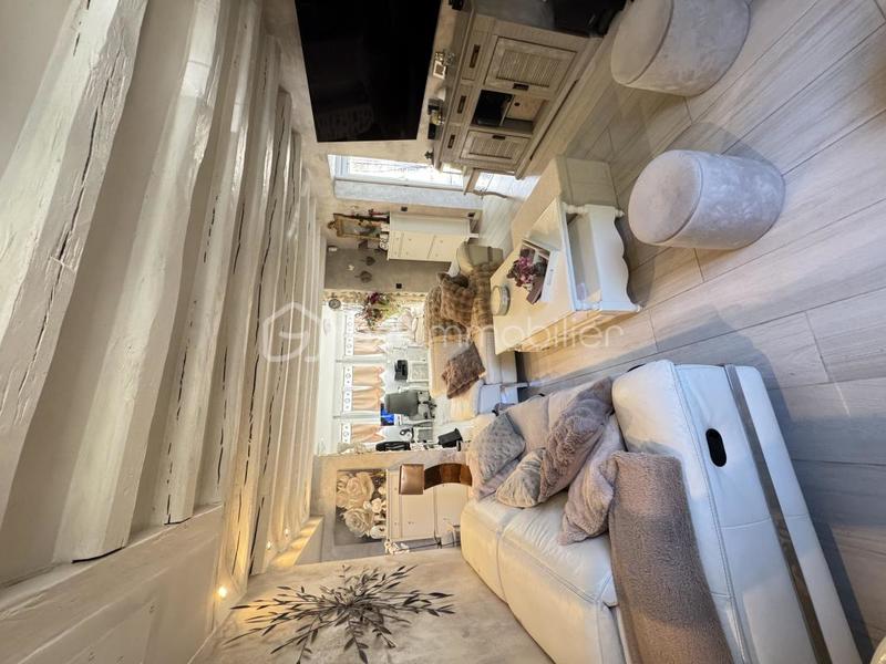 Maison - 185 m² - 6 pièces