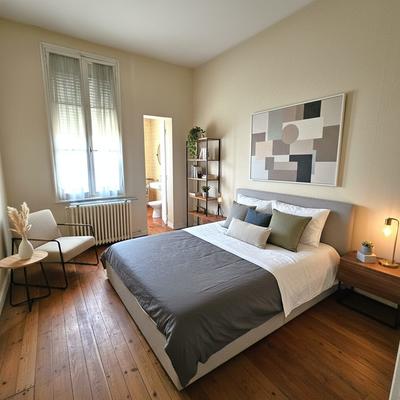 Maison - 200 m² - 9 pièces