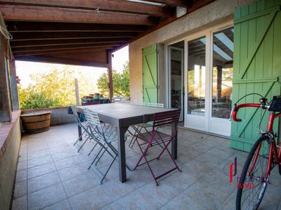 Maison - 93 m² - 6 pièces