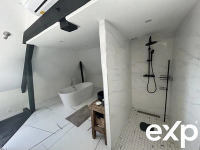 Maison - 152 m² - 4 pièces