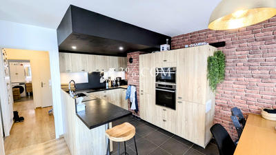 Appartement - 80 m² - 4 pièces