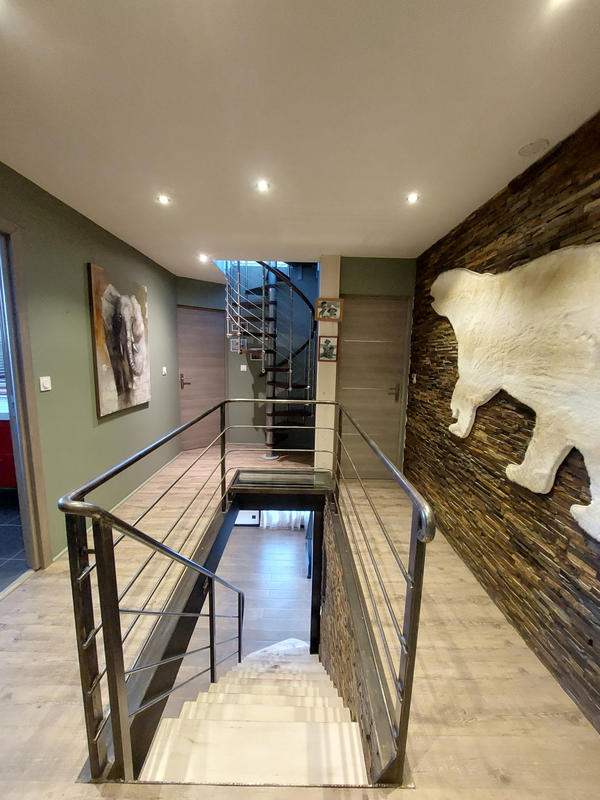 Maison - 396 m² - 14 pièces