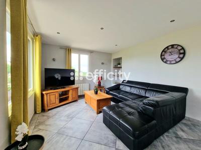 Maison - 137 m² - 6 pièces