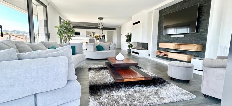 Maison - 161 m² - 5 pièces