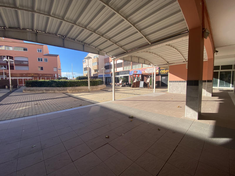 Local commercial - 117 m²