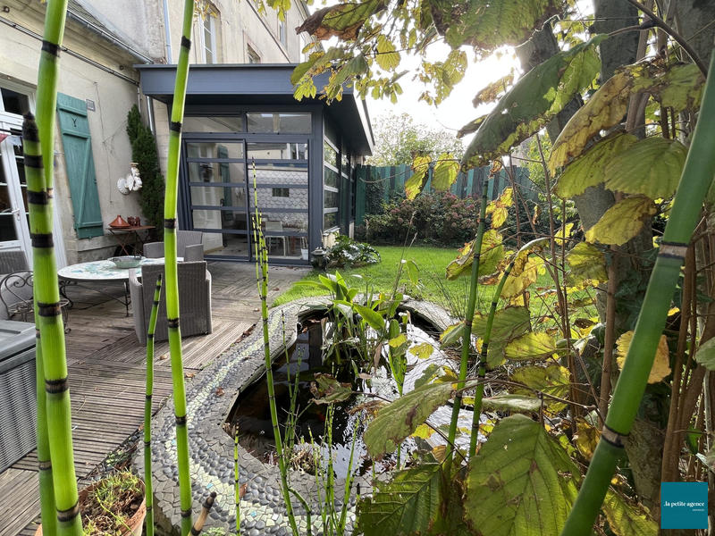 Maison - 224 m² - 8 pièces