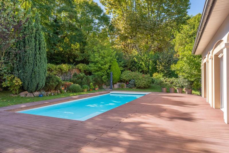 Maison - 269 m² - 7 pièces