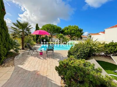 Maison - 135 m² - 6 pièces