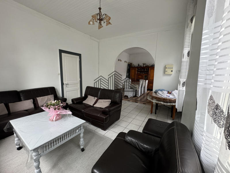 Maison - 166 m² - 7 pièces