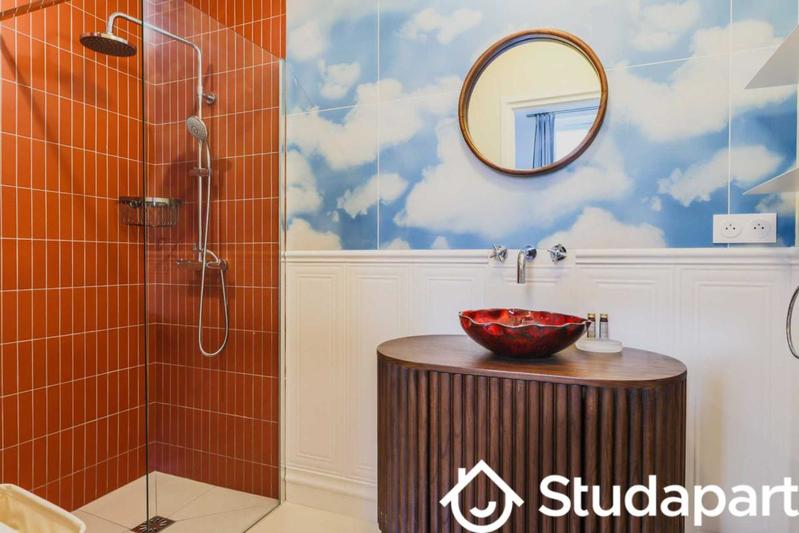 Appartement - 96 m² - 2 pièces