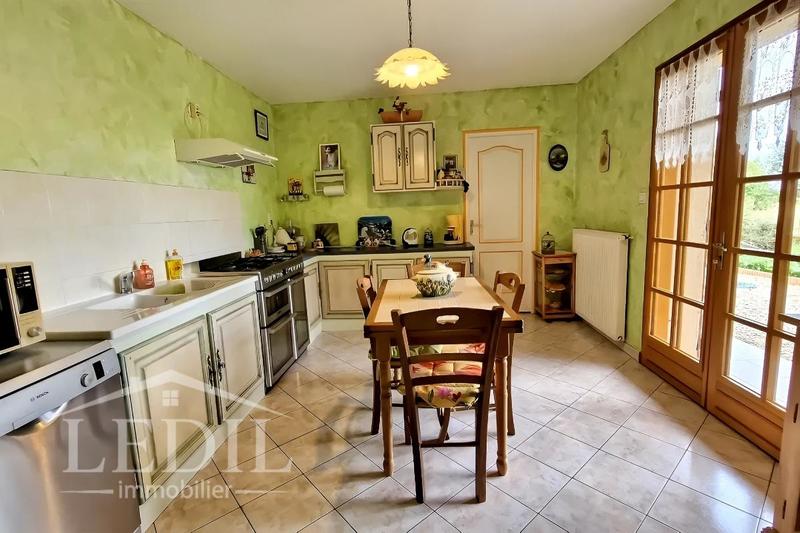 Maison - 136 m² - 4 pièces
