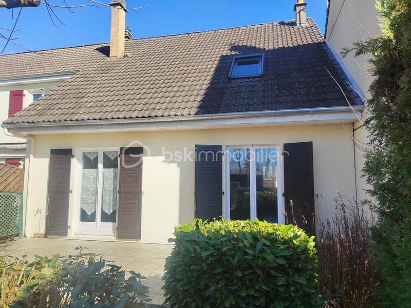 Maison ancienne - 105 m² - 4 pièces