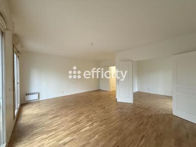 Appartement - 130 m² - 6 pièces