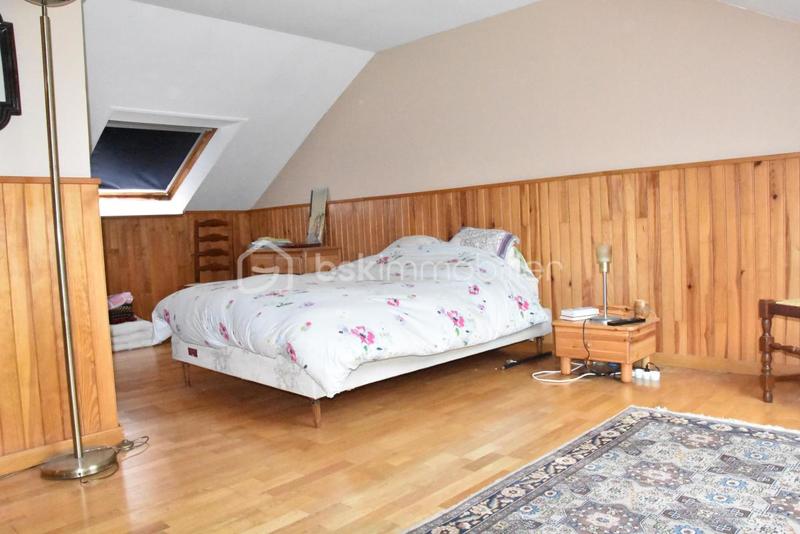 Maison - 127 m² - 7 pièces