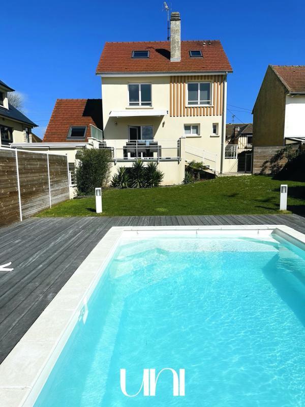 Maison - 180 m² - 6 pièces