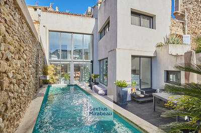 Maison - 288 m² - 5 pièces