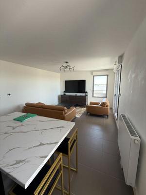 Appartement - 94 m² - 5 pièces