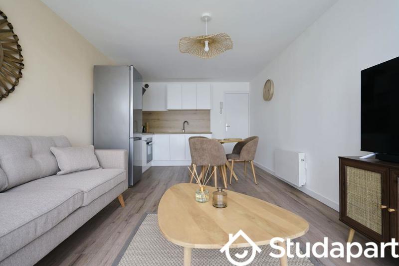 Chambre - 13 m² - 1 pièce