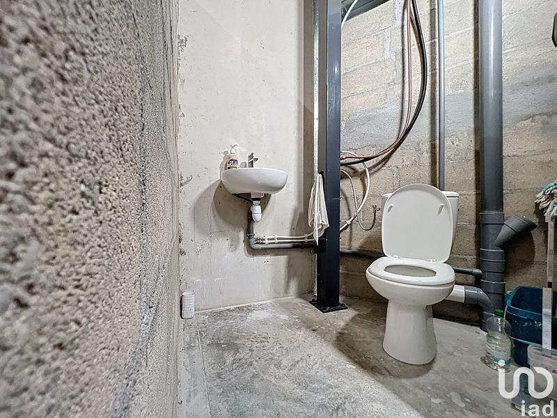 Local commercial - 208 m²