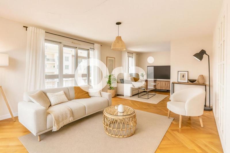 Appartement - 104 m² - 5 pièces