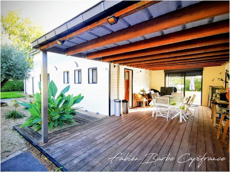 Maison - 180 m² - 10 pièces